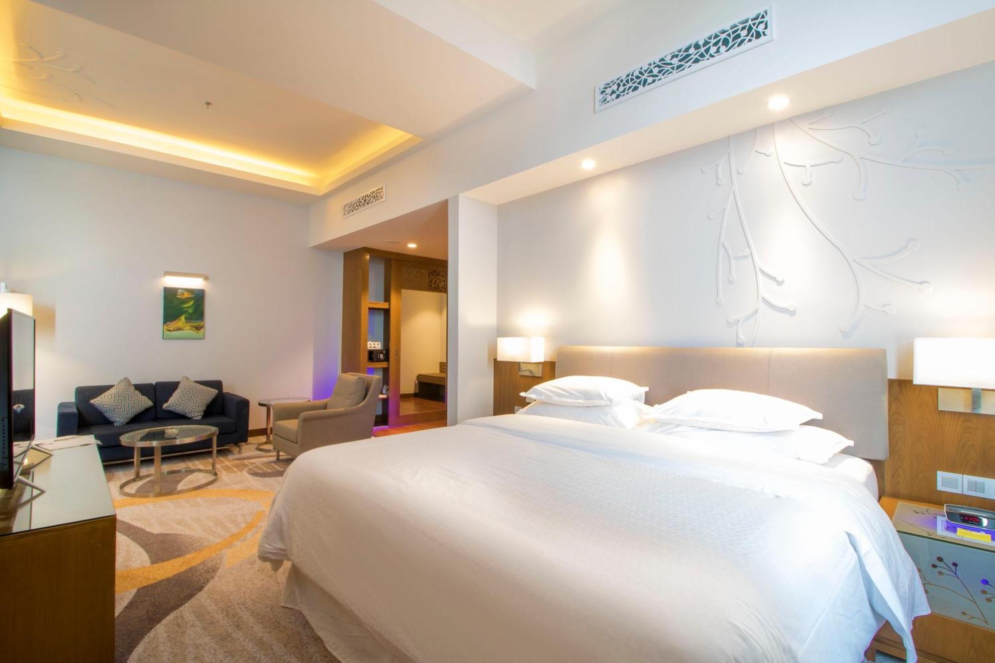 Four Points By Sheraton Manado Eksteriør billede