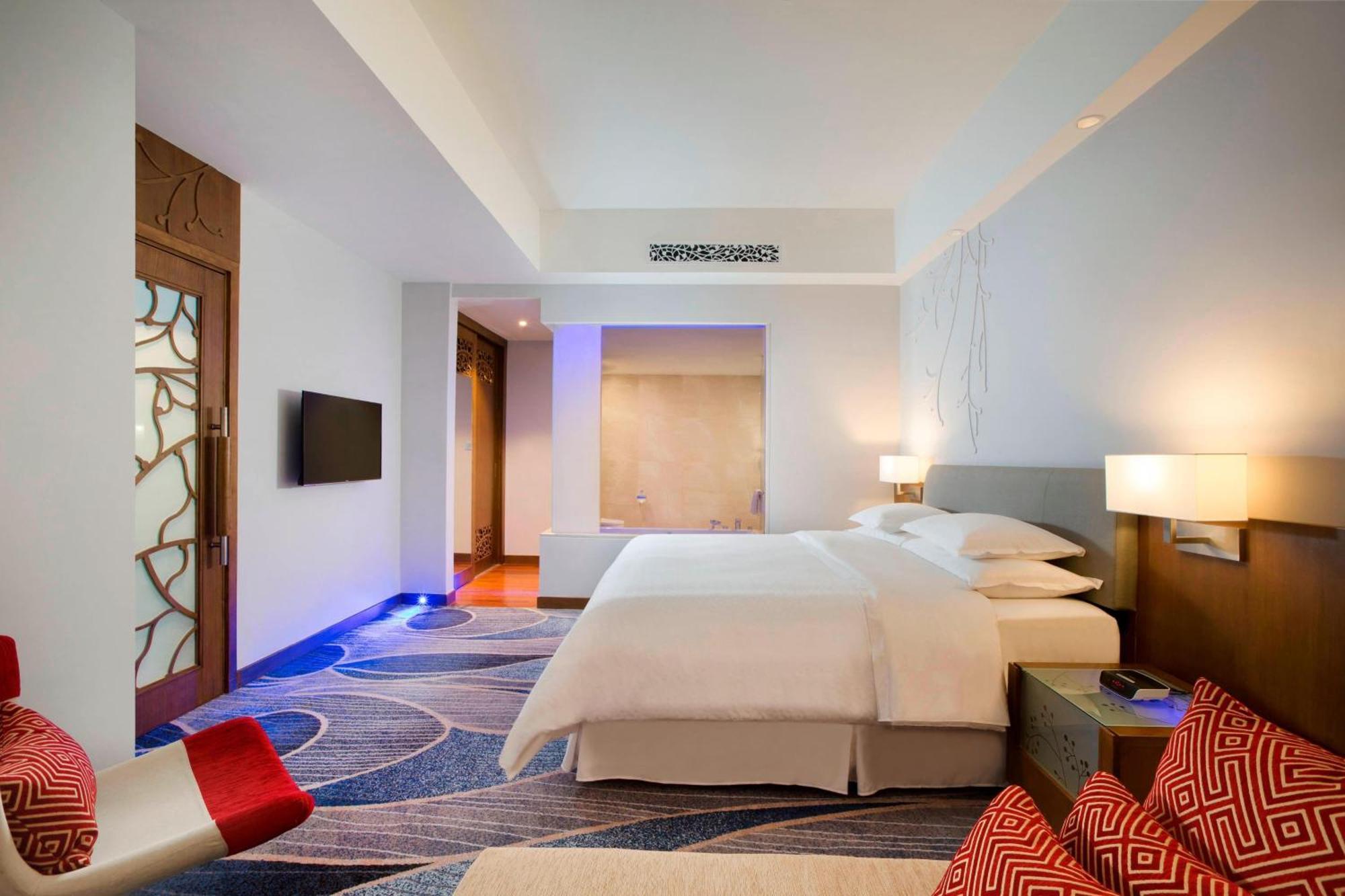 Four Points By Sheraton Manado Eksteriør billede