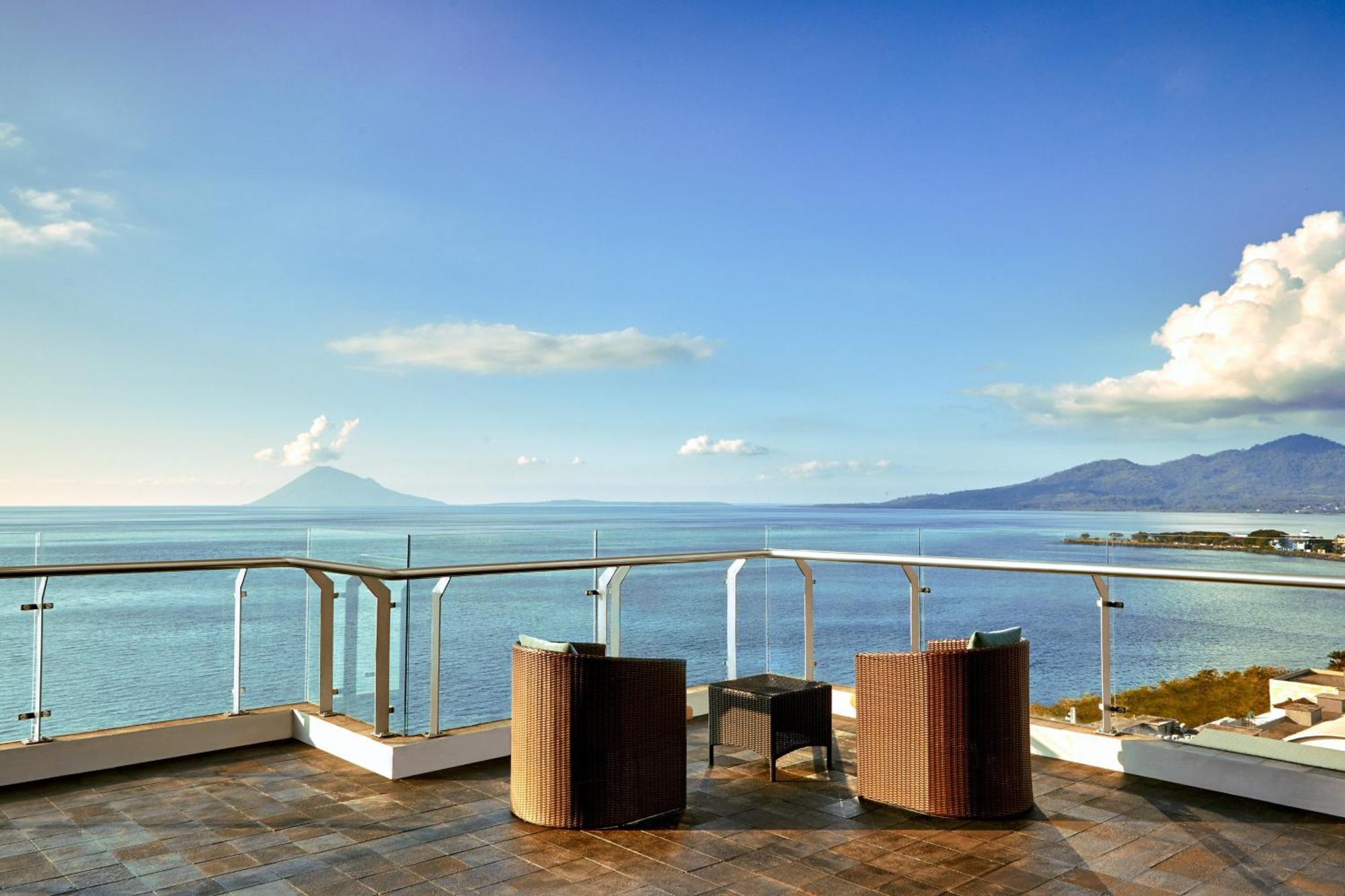 Four Points By Sheraton Manado Eksteriør billede