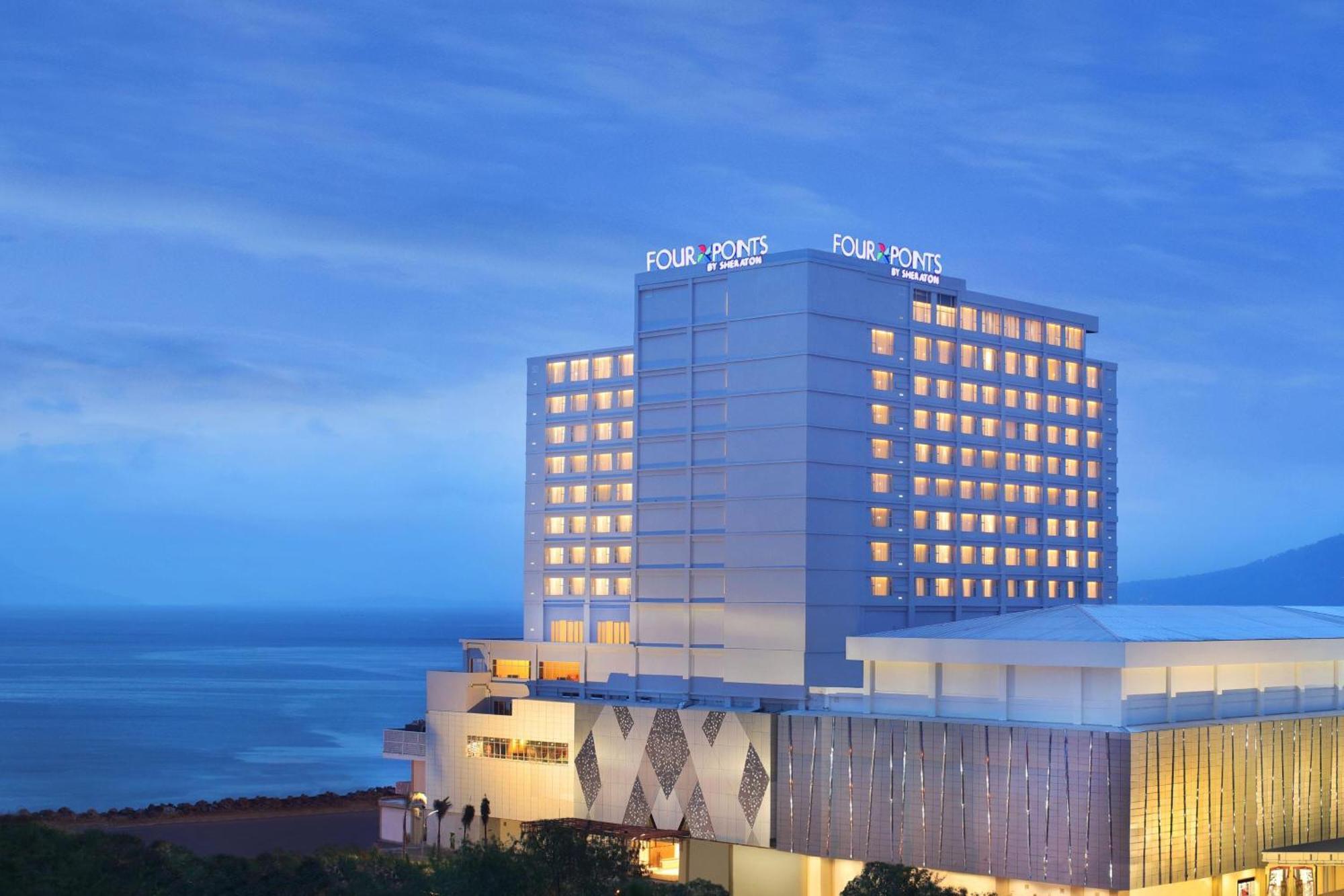 Four Points By Sheraton Manado Eksteriør billede