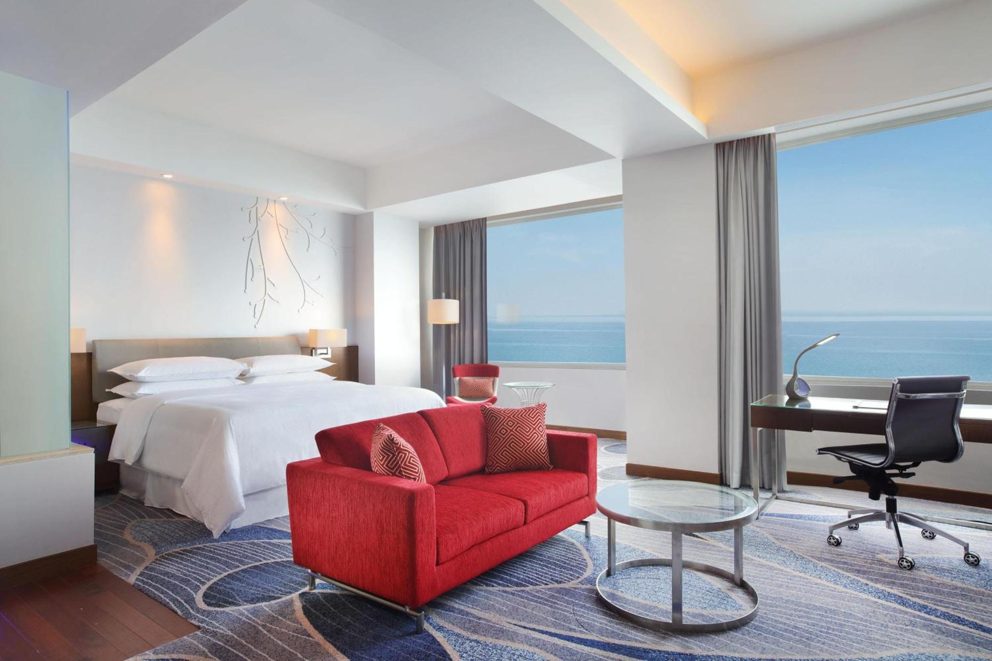 Four Points By Sheraton Manado Eksteriør billede